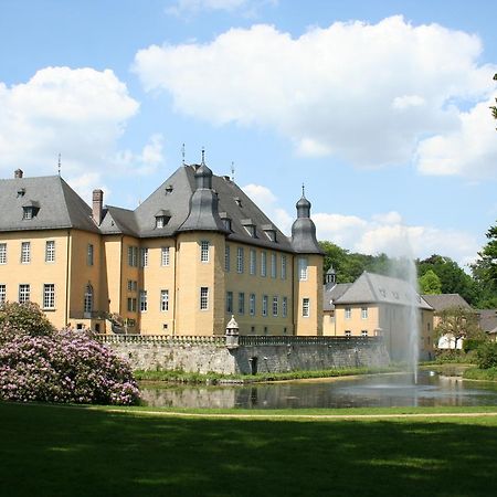Hotel Schloss Dyck Jüchen Esterno foto