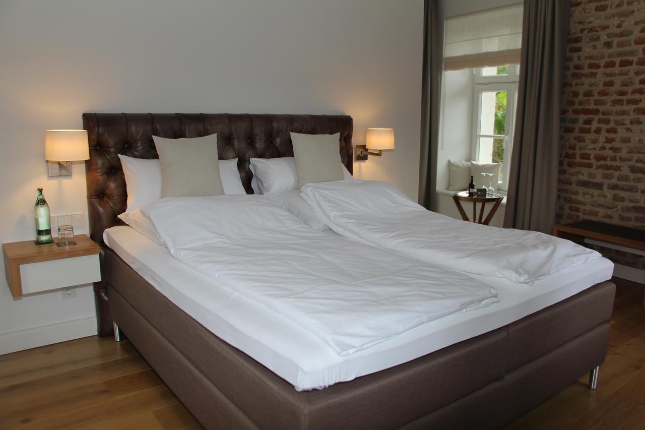 Hotel Schloss Dyck Jüchen Esterno foto